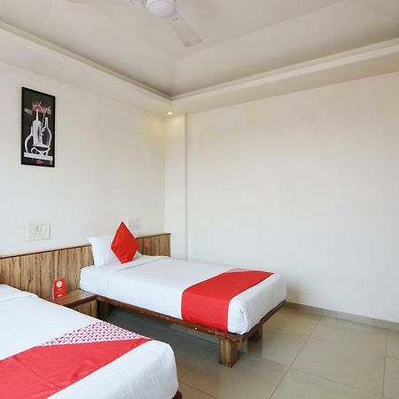 Pimpri-Chinchwad Oyo 24197 Saptaruchi酒店 外观 照片