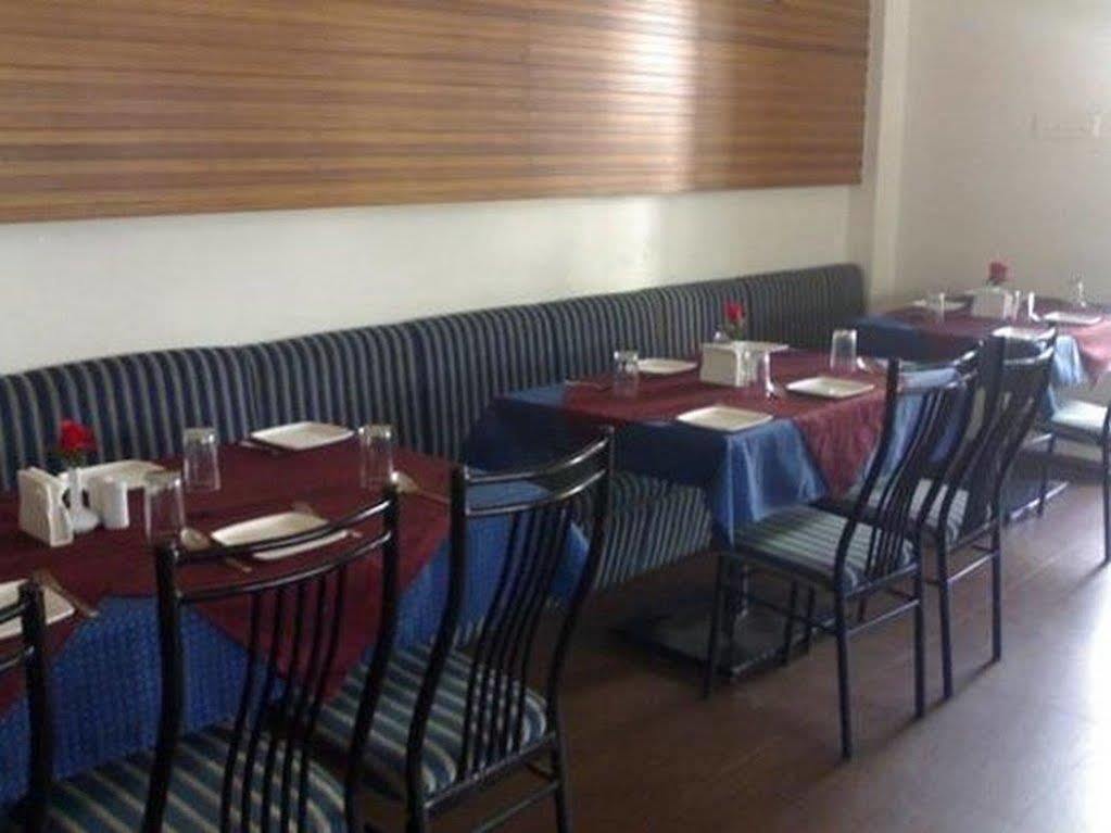 Pimpri-Chinchwad Oyo 24197 Saptaruchi酒店 外观 照片