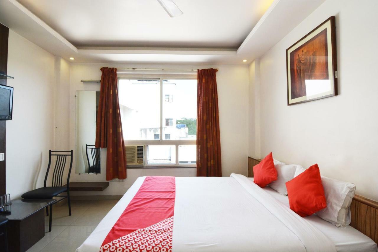 Pimpri-Chinchwad Oyo 24197 Saptaruchi酒店 外观 照片