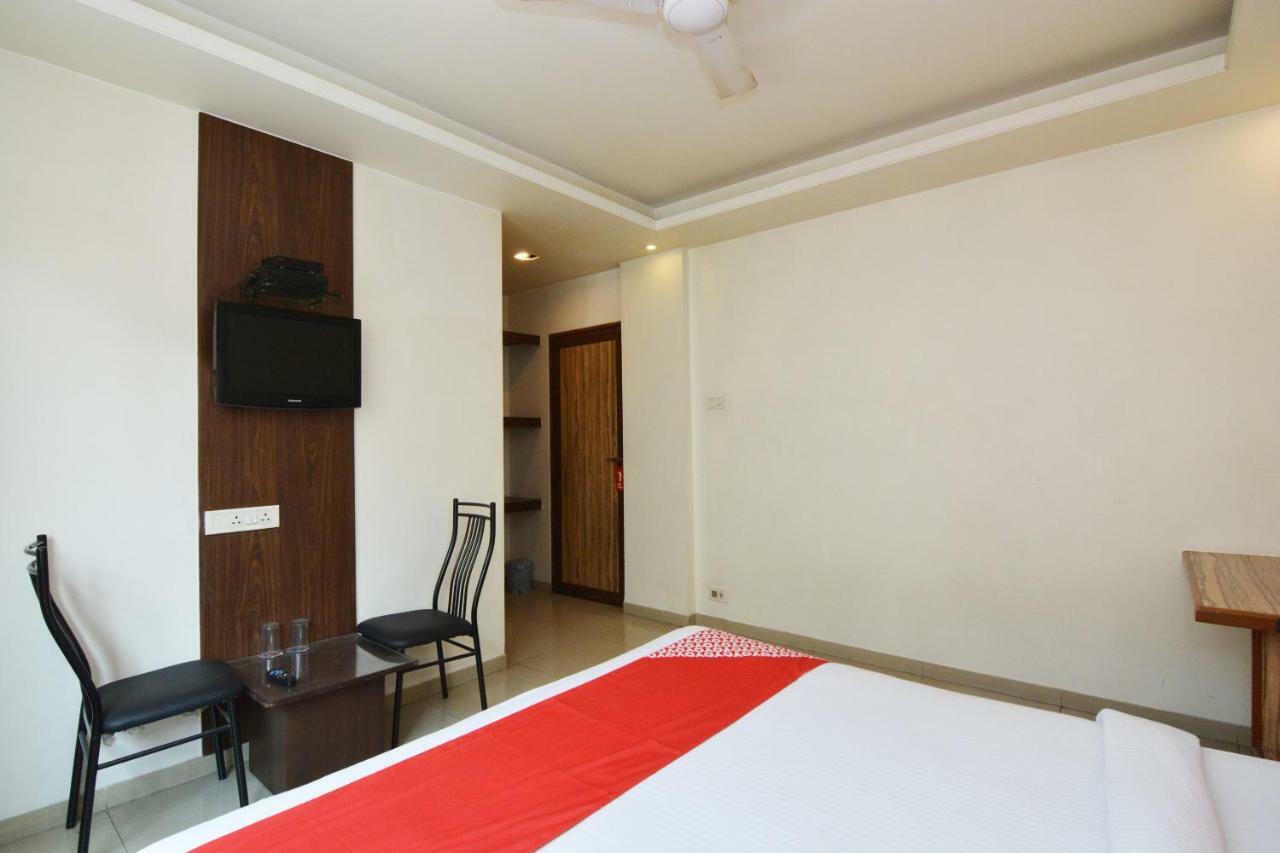 Pimpri-Chinchwad Oyo 24197 Saptaruchi酒店 外观 照片